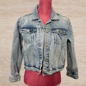 GAP Light Wash Denim Jean Cropped Jacket Womens Size Medium Normcore Minimalist